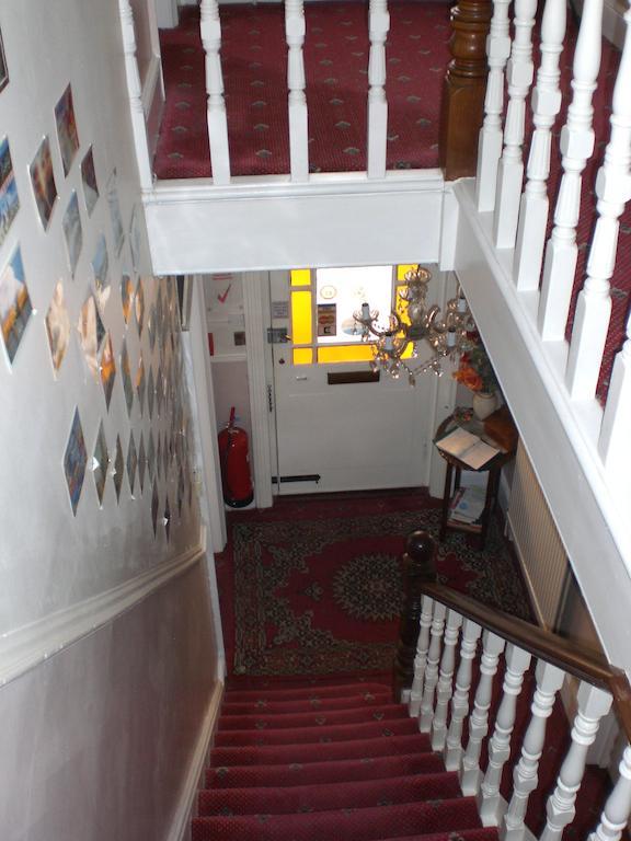 Melville Lodge Gatwick Horley Buitenkant foto