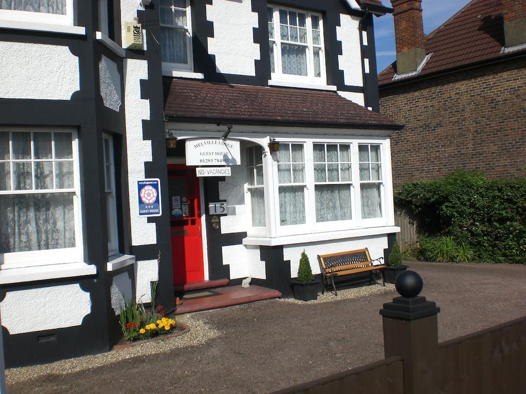 Melville Lodge Gatwick Horley Buitenkant foto